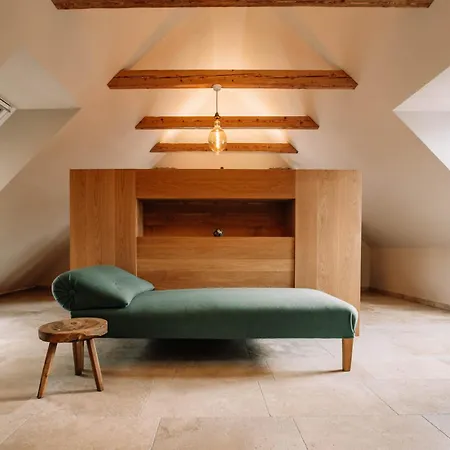 Steinthron فندق Kalwang