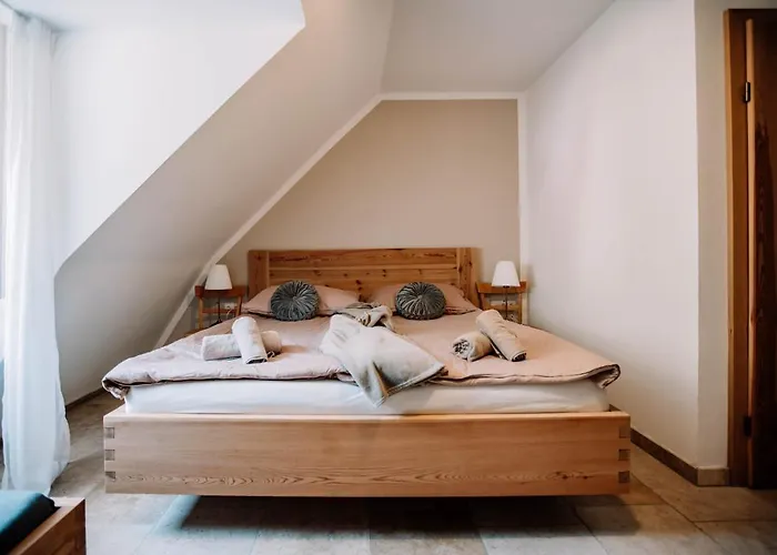 Steinthron Hotel Kalwang